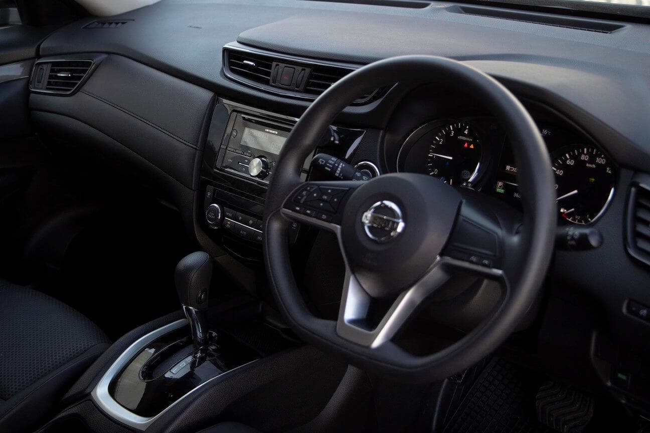 Nissan X-Trail - Interior