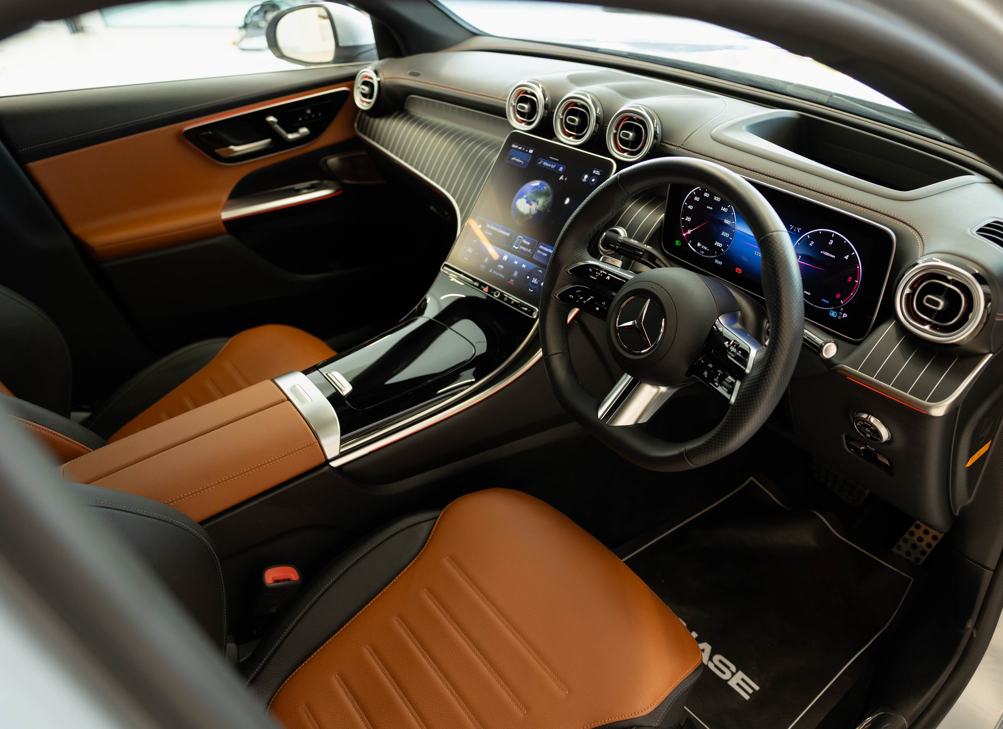 Mercedes Benz Glc 220d - Interior
