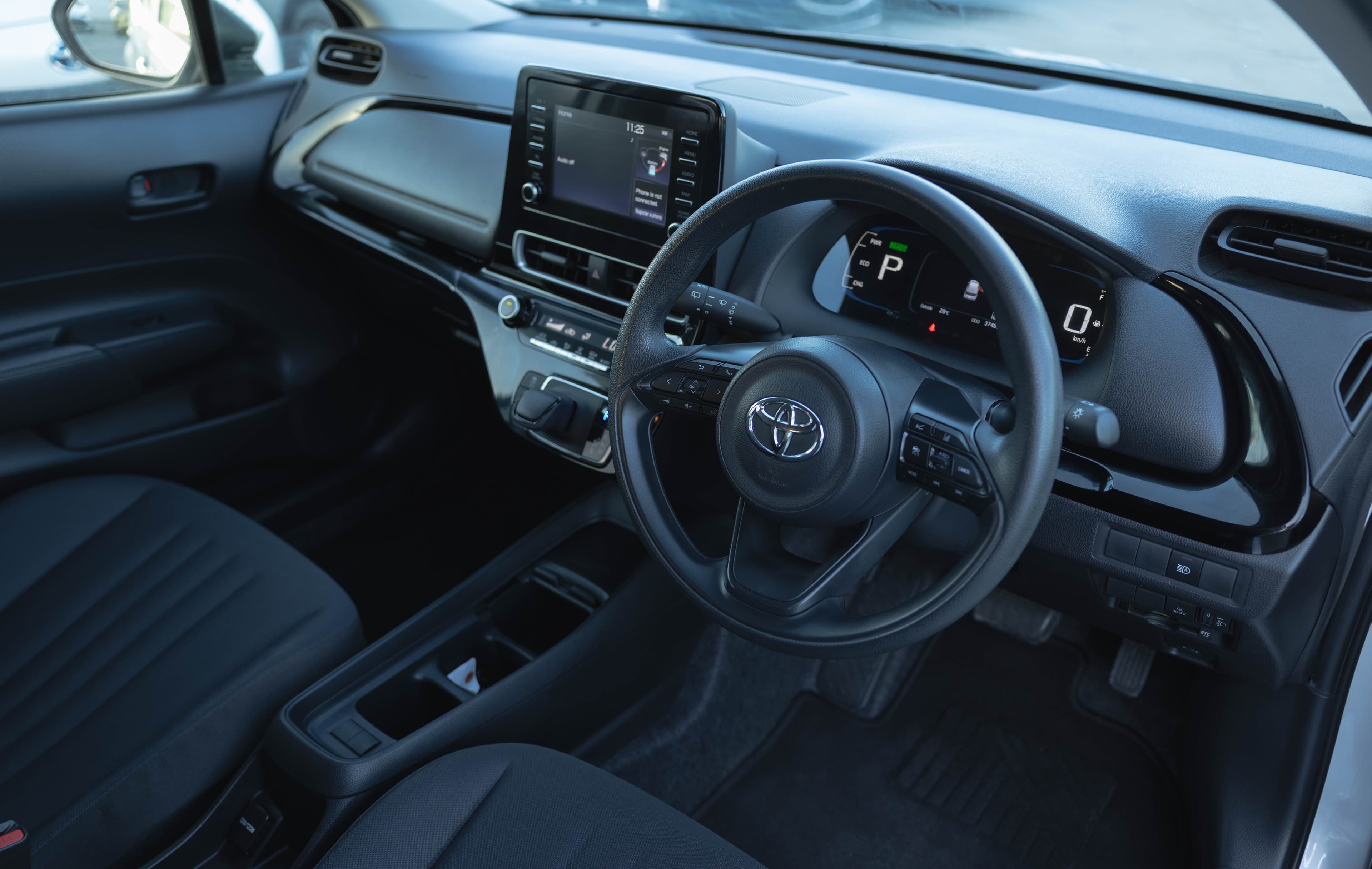 Toyota Aqua - Interior
