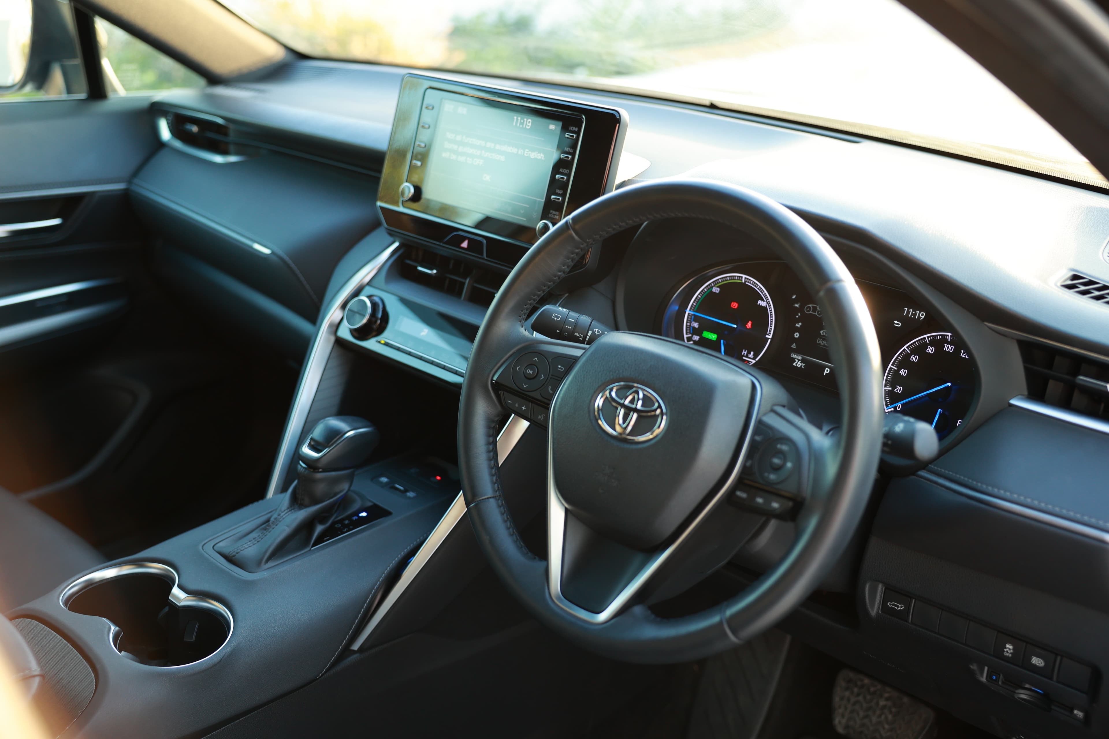 Toyota Harrier - Interior