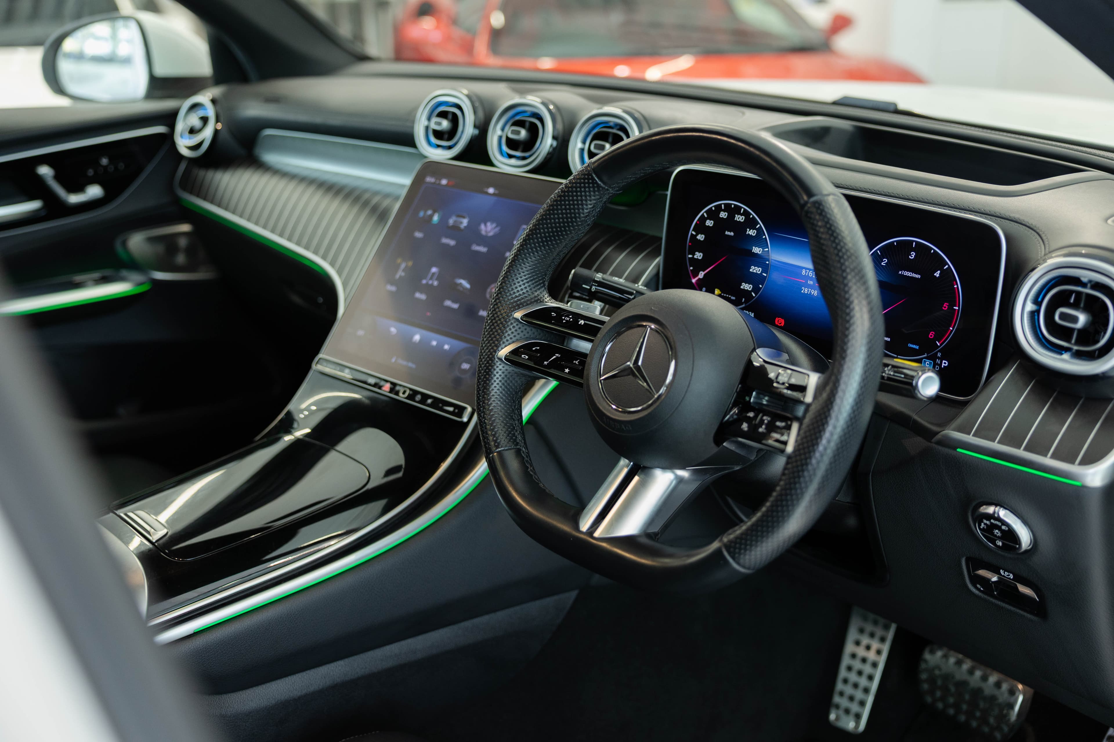 Mercedes Benz Glc 220d - Interior