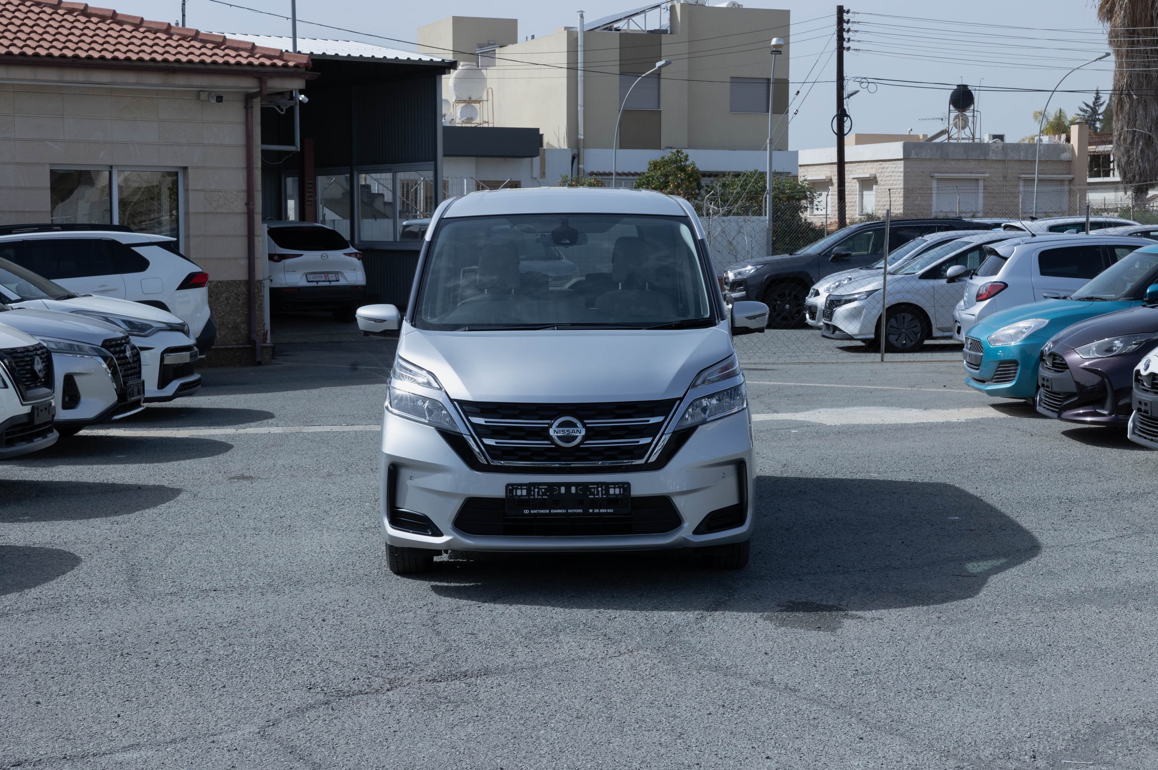 Nissan Serena V-Chair Cab