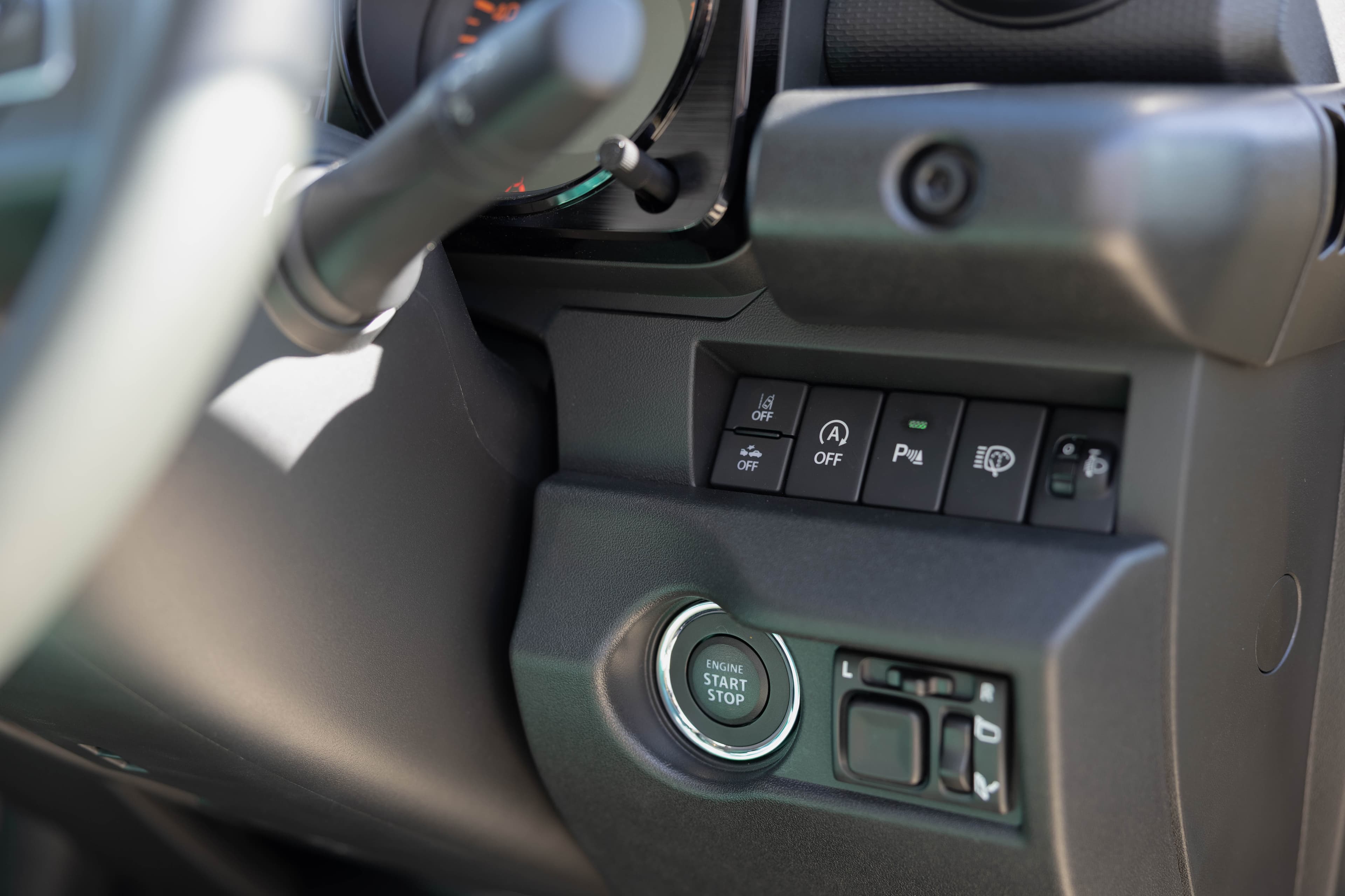 Suzuki Jimny - Interior