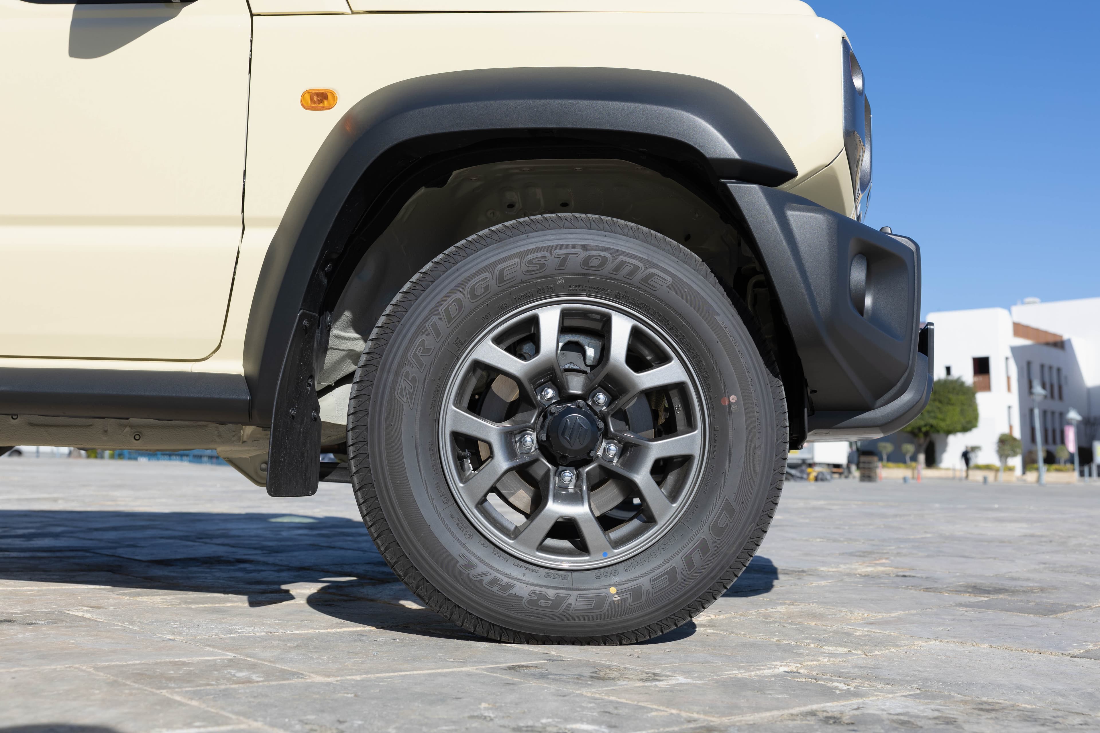 Suzuki Jimny - Exterior