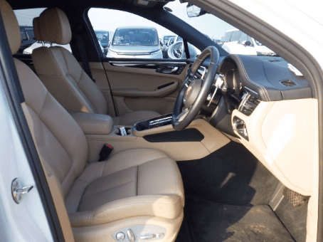 Porsche Macan - Interior