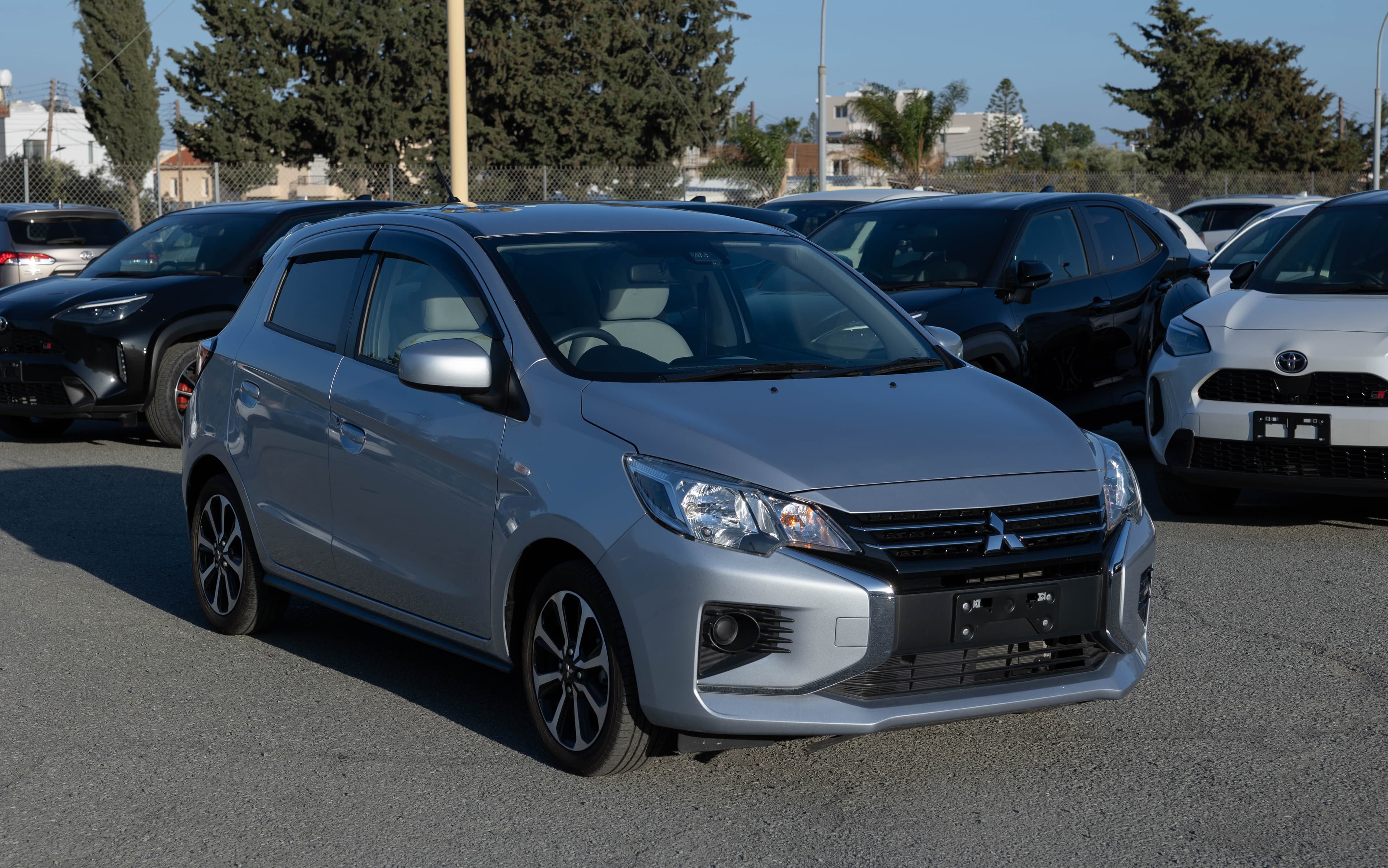 Mitsubishi Mirage - Exterior