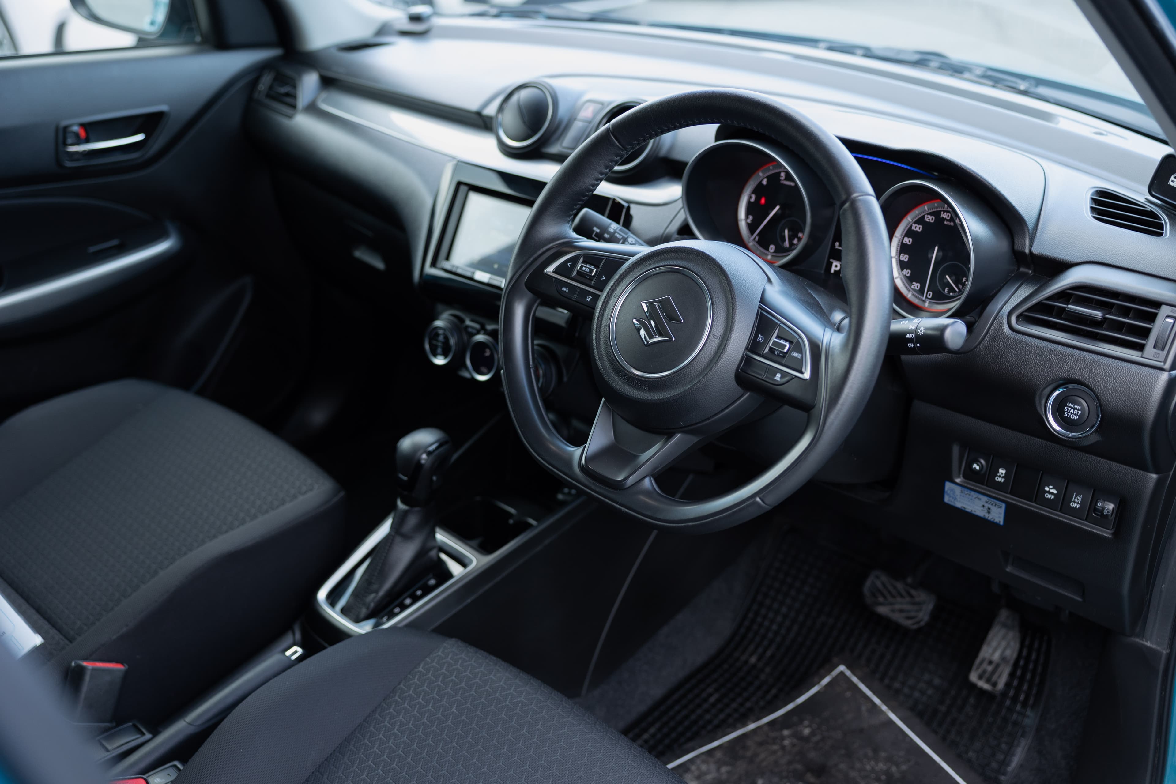 Suzuki Swift - Interior