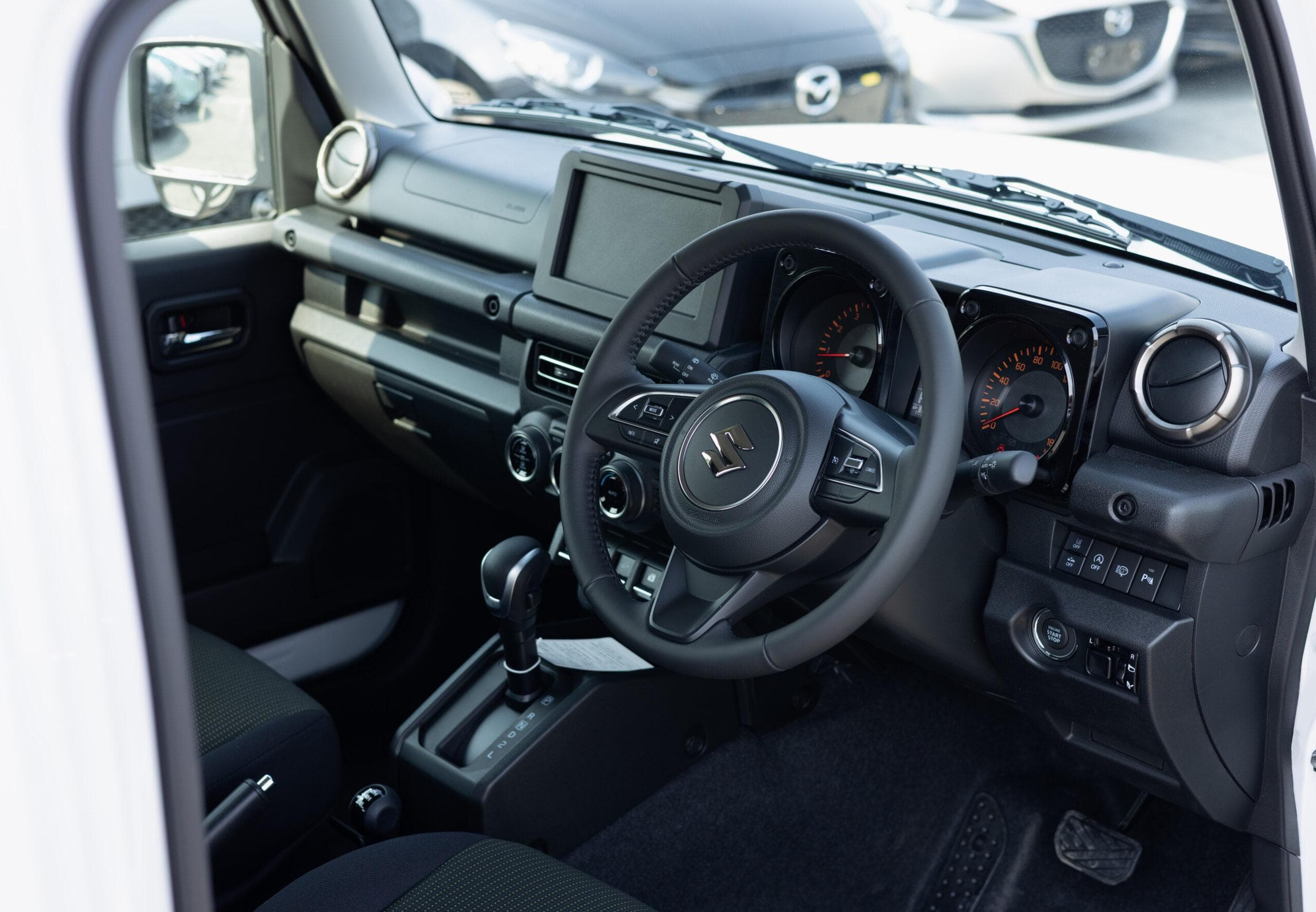 Suzuki Jimny - Interior