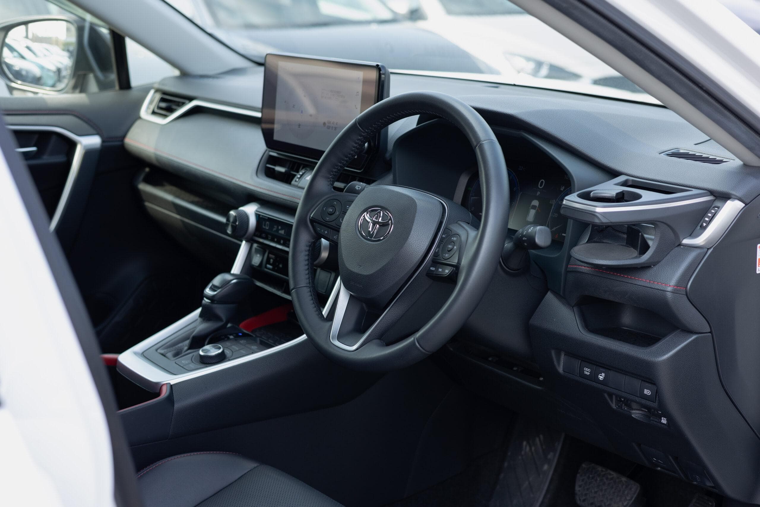 Toyota RAV4 - Interior