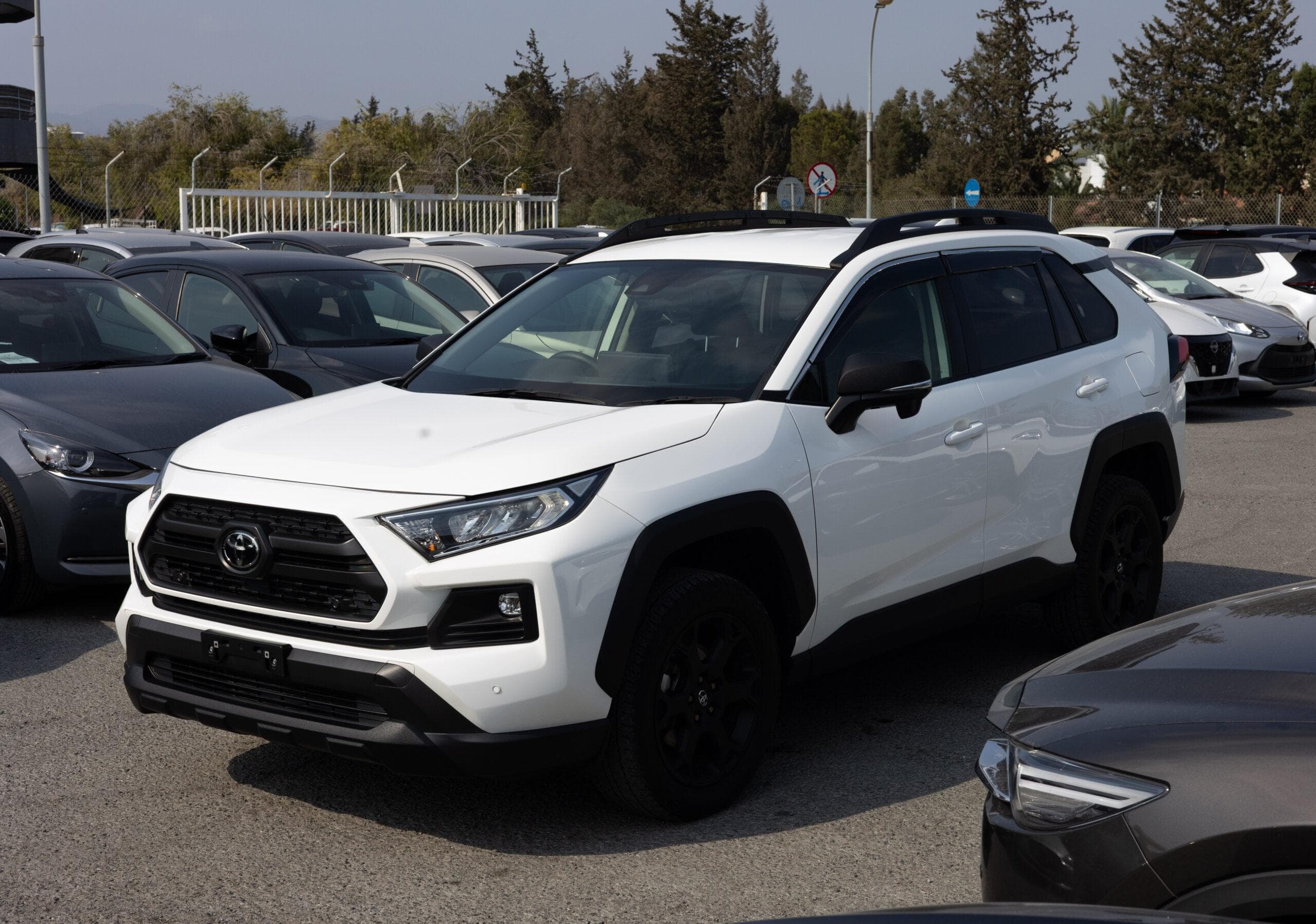 Toyota RAV4 - Exterior