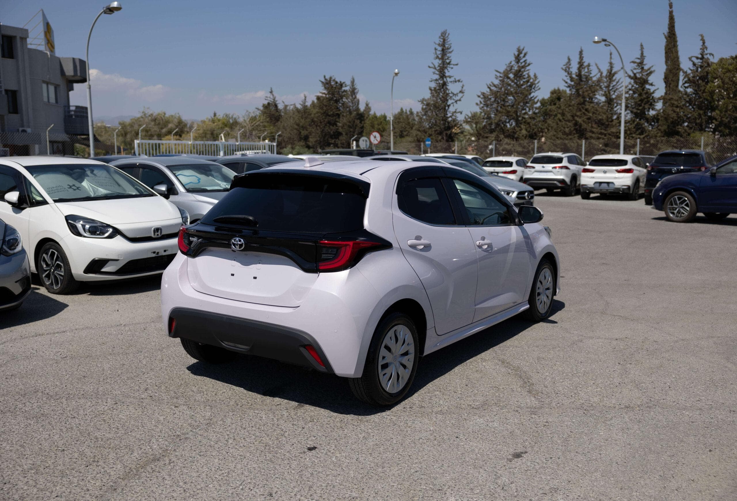 Toyota Yaris - Exterior