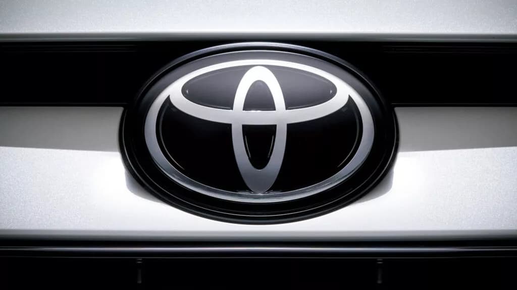 Trump Pushes for More American Cars in Japan as Toyota Considers Selling US Vehicles Through Its Dealerships